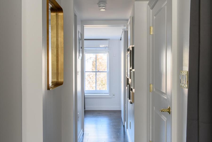 Bond Townhouse Aparthotel New York Exterior photo